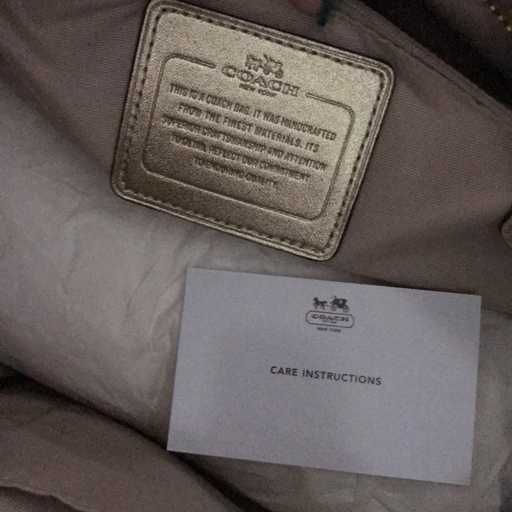 NWOT Authentic Coach Purse - Picture 3 of 5